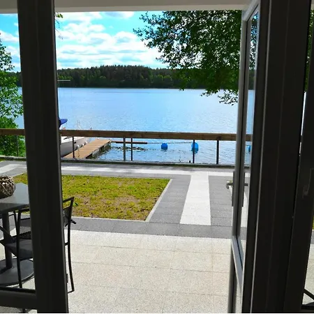 Privatunterkunft Weranda *